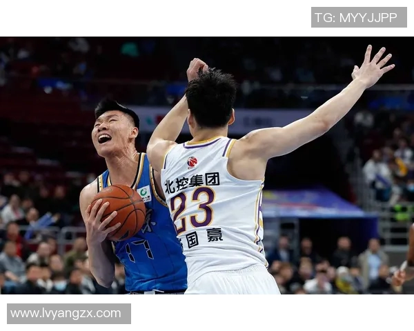 CBA精彩回放北京对阵深圳的激烈对决全程回顾与分析