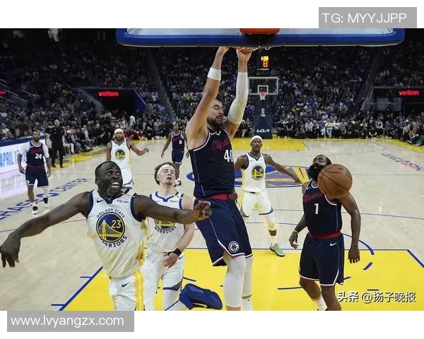 2017年NBA季后赛勇士与掘金激战回顾精彩瞬间与战术分析